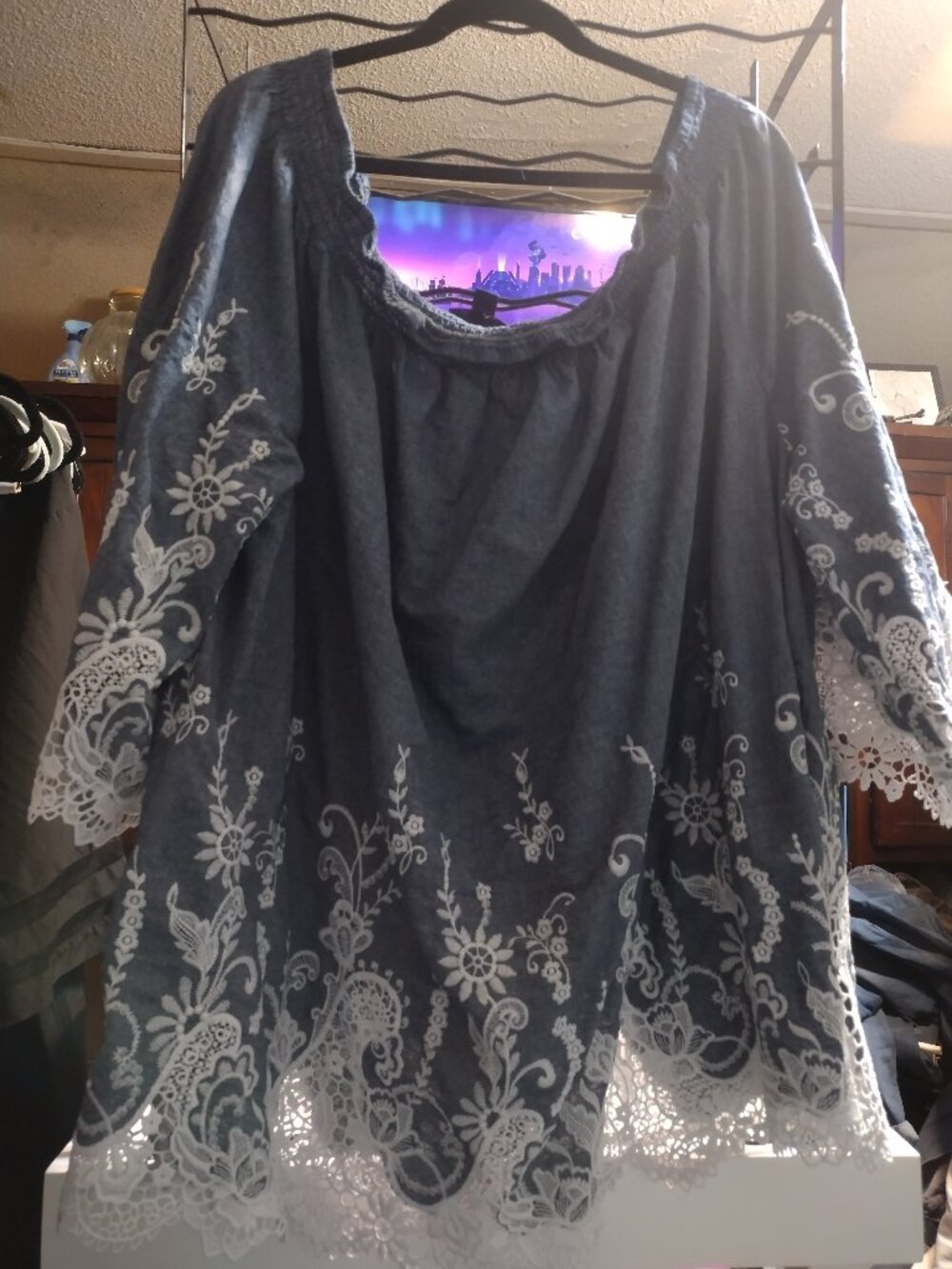 New Roaman's off shoulder Chambray and Lace 32W top
